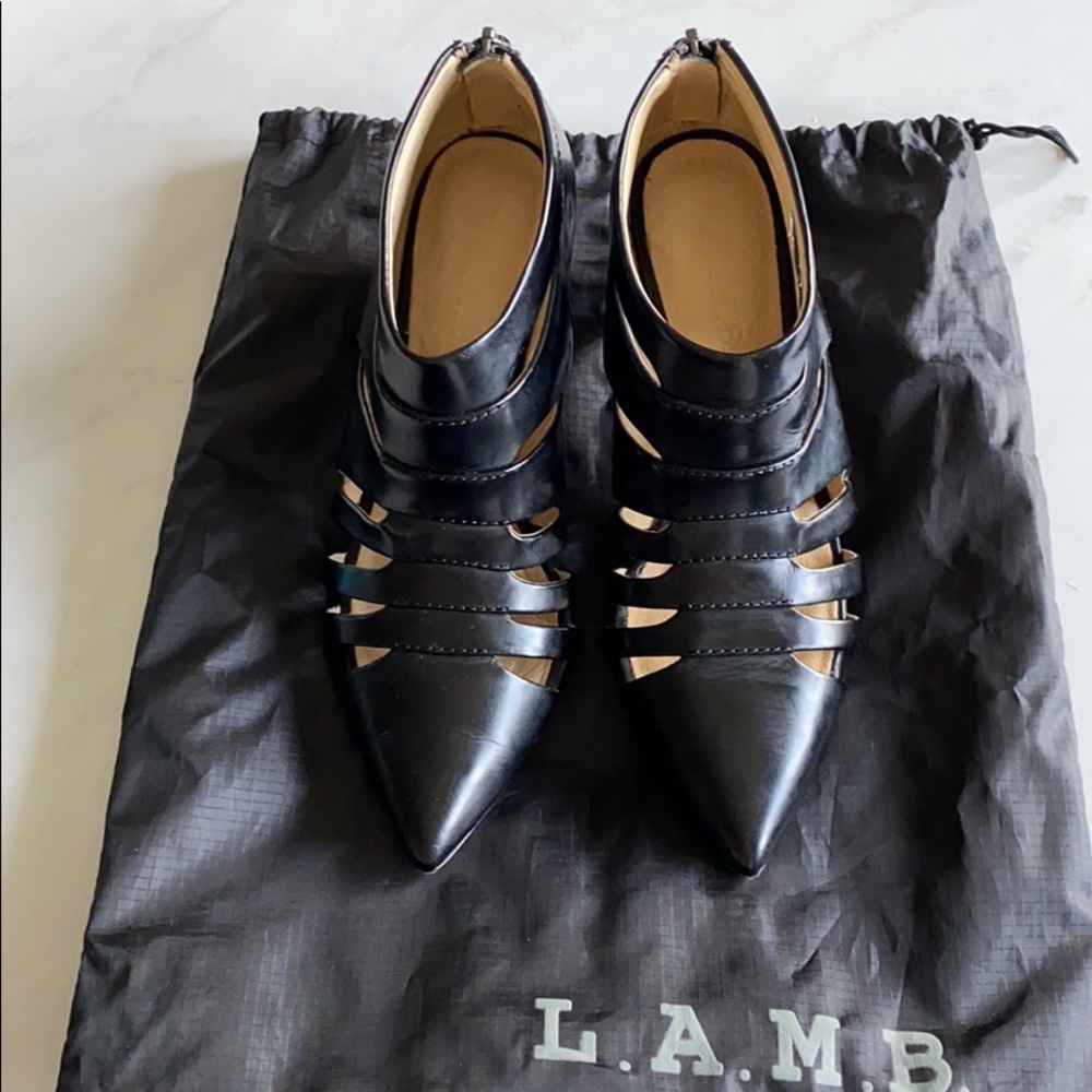 Like new! LAMB kitten heel booties by Gwen Stefani